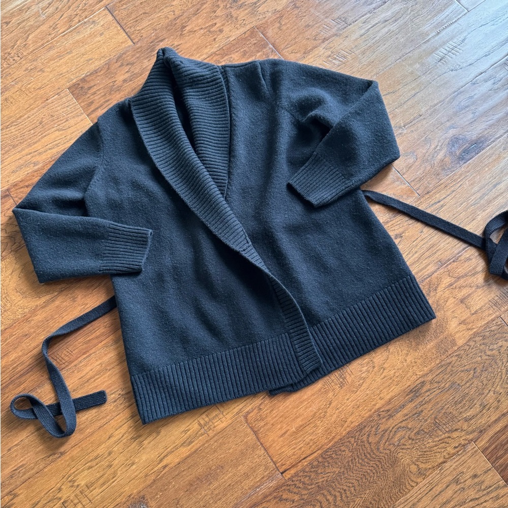 Ann Taylor Wool‎ Black Open Collar Cardigan